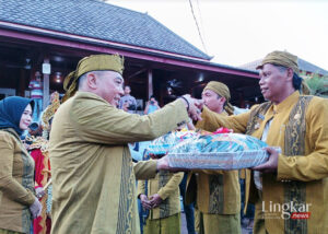 Peringati HUT Jepara Ke 474 Pemkab Gelar Kirab Buka Luwur