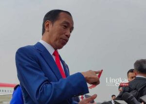 Johnny G. Plate Jadi Tersangka Presiden Tunjuk Mahfud MD Jadi Plt Menkominfo