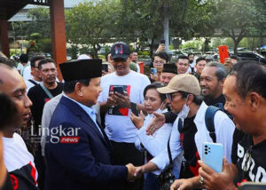 Disambut Relawan Jokowi dan Gibran