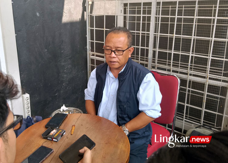 dosen undip kritik kinerja ganjar yang suka safari politik