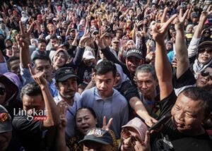 Gibran Awali Tahun Baru dengan Kampanye di Hadapan Ribuan Emak Emak