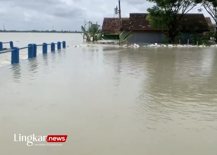 6 Tanggul Jebol Banjir Rendam 11 Kecamatan Di Demak