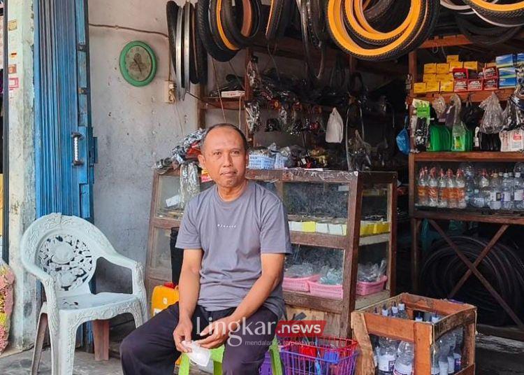 Pedagang di Pasar Kota Rembang Suarakan Dukungan untuk Vivit Umam