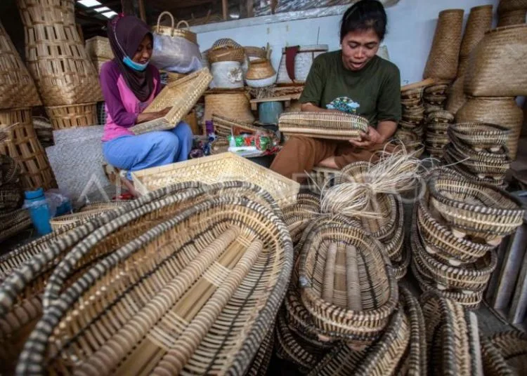 Industri Kerajinan Jogja Mulai Rasakan Tarif Trump Pengusaha Beralih Bidik Pasar Eropa