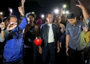 Sultan Temui Pendemo pada Dini Hari ajak Berdemokrasi Tanpa Kekerasan