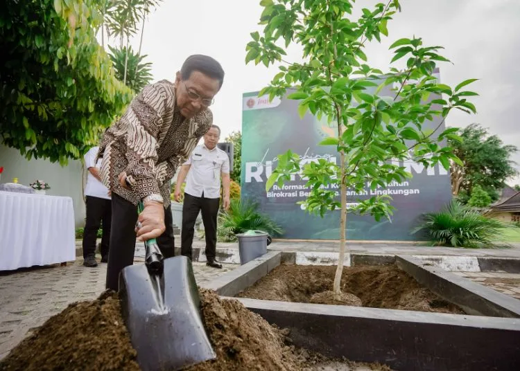 Rukti Bumi Sultan HB X Minta OPD Hijaukan Lingkungan Kerja