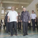 menhub-dudy-purwagandhi-dan-wakil-gubernur-diy-kgpaa-paku-alam-x