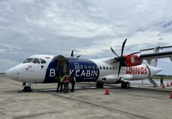 pesawat-wings-air-di-bandara-husein-sastranegara-di-bandung-dengan-rute-tujuan-bandara-yogyakarta-international-airport