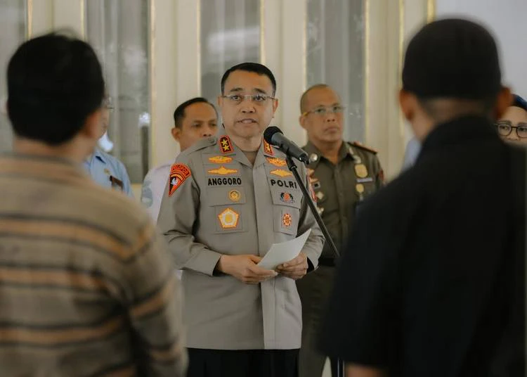 kapolda-diy-brigjen-pol-anggoro-sukartono