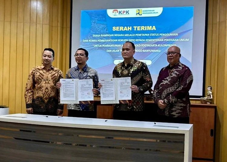 kpk-serahkan-aset-rampasan-negara-ke-kementerian-pu
