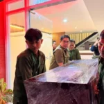 dirjen-pemberdayaan-kp2mi-m-fachri-menjemput-3-jenazah-pmi-yang-dipulangkan-dari-taiwan-2