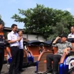 KAI-Daop-6-Pemkot-Yogyakarta-salurkan-becak-listrik-pada-pegayuh-becak-750x536-1