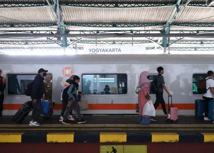 KAI-Daop-6-siapkan-diskon-30-persen-untuk-30-kereta-ekonomi-komersial-750x536-1