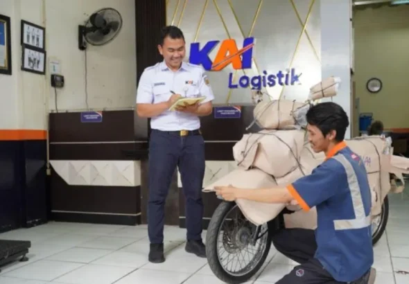 KAI-Logistik-optimalkan-pengiriman-motor-mahasiswa-ke-Yogyakarta-750x536-1