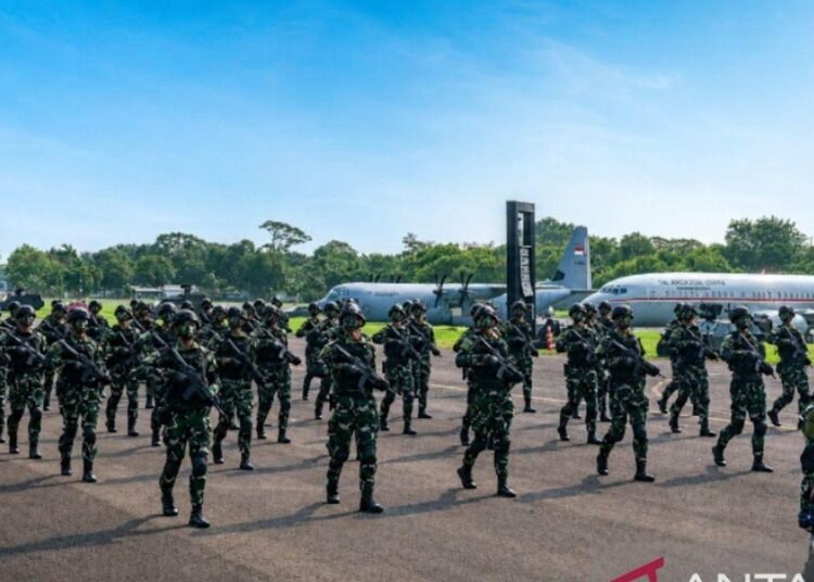 Kemhan-pamerkan-pasukan-ahli-drone-kamikaze-saat-defile-di-Lanud-Halim-750x536-1