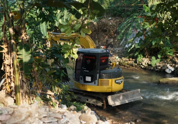 normalisasi-sungai-code-di-kawasan-jembatan-sarjito-yogyakarta
