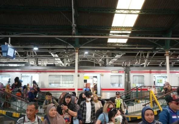 Daop-6-Yogyakarta-catat-ada-lonjakan-penumpangykereta-awal-Juli-750x536-1