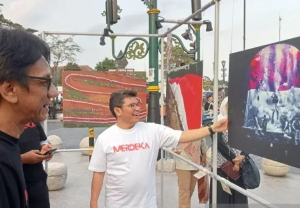 68-karya-foto-ANTARA-dipamerkan-di-Titik-Nol-Kilometer-Yogyakarta-750x536-1