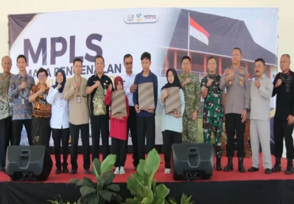 Kementerian-PU-pastikan-Sekolah-Rakyat-DIY-siap-pada-tahun-ajaran-baru-750x536-1