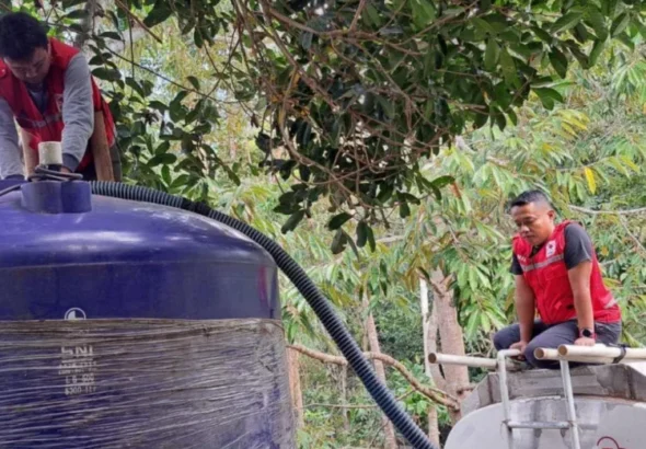 PMI-DIY-distribusikan-air-bersih-149000-liter-ke-wilayah-kekeringan-750x536-1