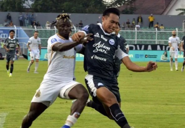 PSIM-Yogyakarta-lepas-Reva-Adi-Utama-ke-Borneo-FC-750x536-1