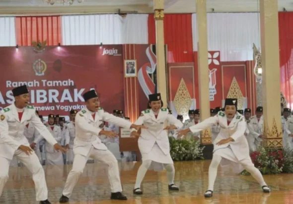 Sultan-HB-Pendidikan-Paskibraka-bekal-bentuk-karakter-generasi-bangsa-750x536-1