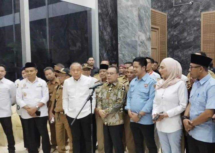 DPR-akan-bicara-dengan-pemerintah-soal-usul-perpanjangan-jabatan-kades-750x536-1