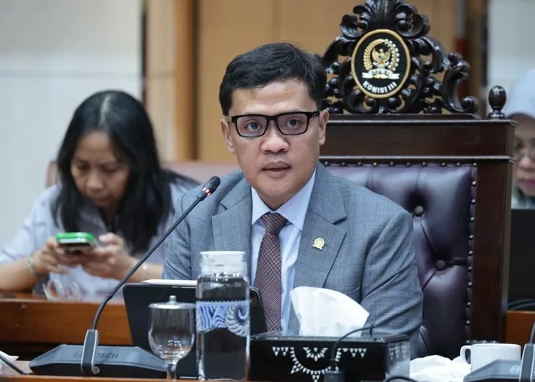 ketua-komisi-iii-dpr-ri-habiburokhman-750x536-1