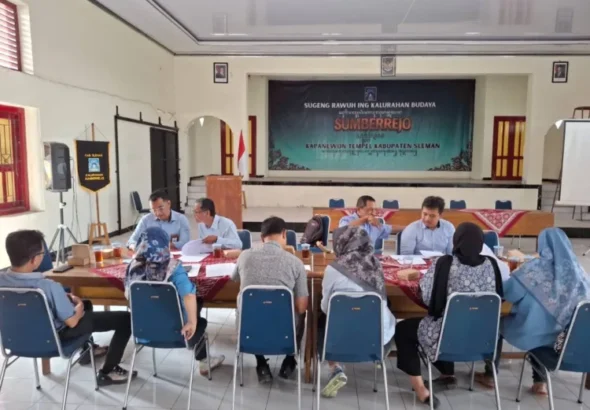 mengawal-kualitas-pembangunan-pencermatan-cermat-tim-verifikasi-kalurahan-sumberrejo-dalam-siklus-rkp-desa-1788529182-1-750x536-1
