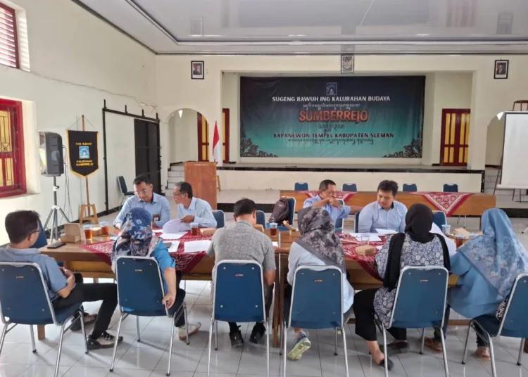 mengawal-kualitas-pembangunan-pencermatan-cermat-tim-verifikasi-kalurahan-sumberrejo-dalam-siklus-rkp-desa-1788529182-1-750x536-1