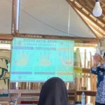 belajar-akuntansi-dengan-lima-jari-aris-nurkholis-permudah-pengelola-bumkal-memahami-debit-dan-kredit-1791807112-1-750x536-1