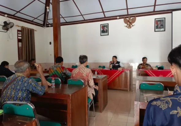 bimbingan-teknis-lanjutan-mekanisme-restrukturisasi-lembaga-keuangan-mikro-bumdes-sidomulyo-oleh-koordinator-kecamatan-tenaga-pendamping-profesional-kapanewon-pengasih-1792584177-1-750x536-1