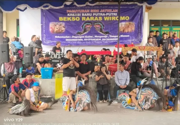 gelar-seni-budaya-margorejo-menjaga-kesenian-jathilan-bekso-raras-wiromo-sebagai-identitas-dan-pemersatu-warga-1793099113-1-750x536-1