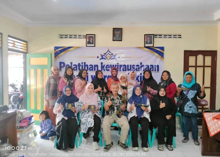 menembus-batas-ekonomi-melalui-keterampilan-pelatihan-bakpia-mendorong-kemandirian-usaha-warga-margorejo-1792711187-2-750x536-1