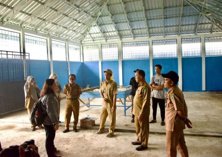 monitoring-kampung-percontohan-di-kapuas-kalteng-750x533-1