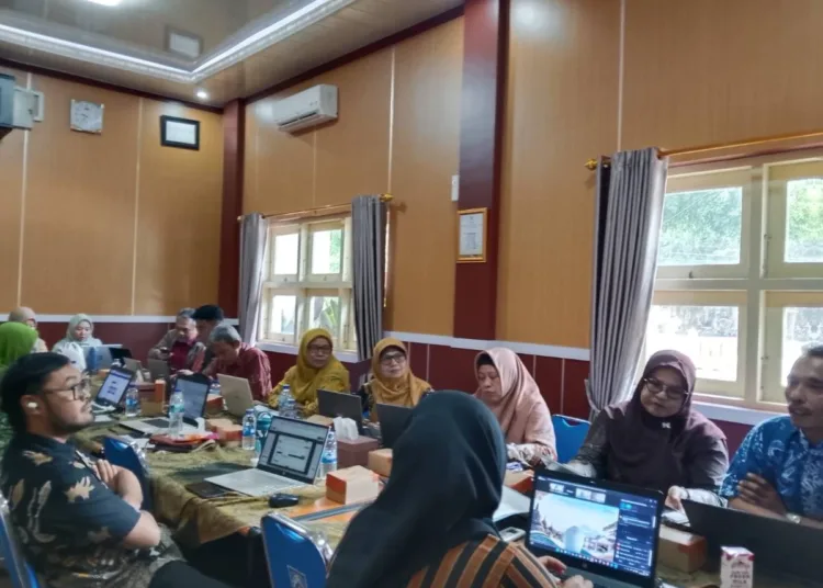 peningkatan-kapasitas-kepada-pd-dan-pld-dengan-menggnakan-modul-e-learning-pencegahan-dan-percepatan-penurunan-stunting-di-desa-1791434235-1-750x536-1