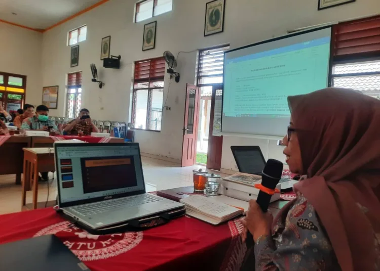 rapat-koordinasi-dan-musyawarah-penyusunan-perubahan-dokumen-perjanjian-kinerja-lurah-tahun-2026-kalurahan-baturetno-1791933346-2-750x536-1