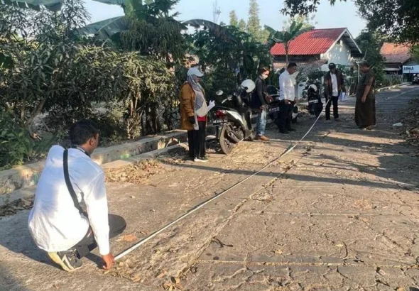 tim-verifikasi-tuntaskan-pemeriksaan-rkp-kalurahan-ambarketawang-2027-usulan-pembangunan-dicermati-hingga-lapangan-1790923463-2-1