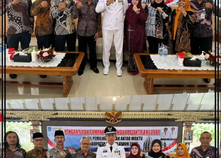 totok-js-sh-dilantik-sebagai-lurah-antar-waktu-trihanggo-oleh-bupati-sleman-1791452220-1-750x536-1